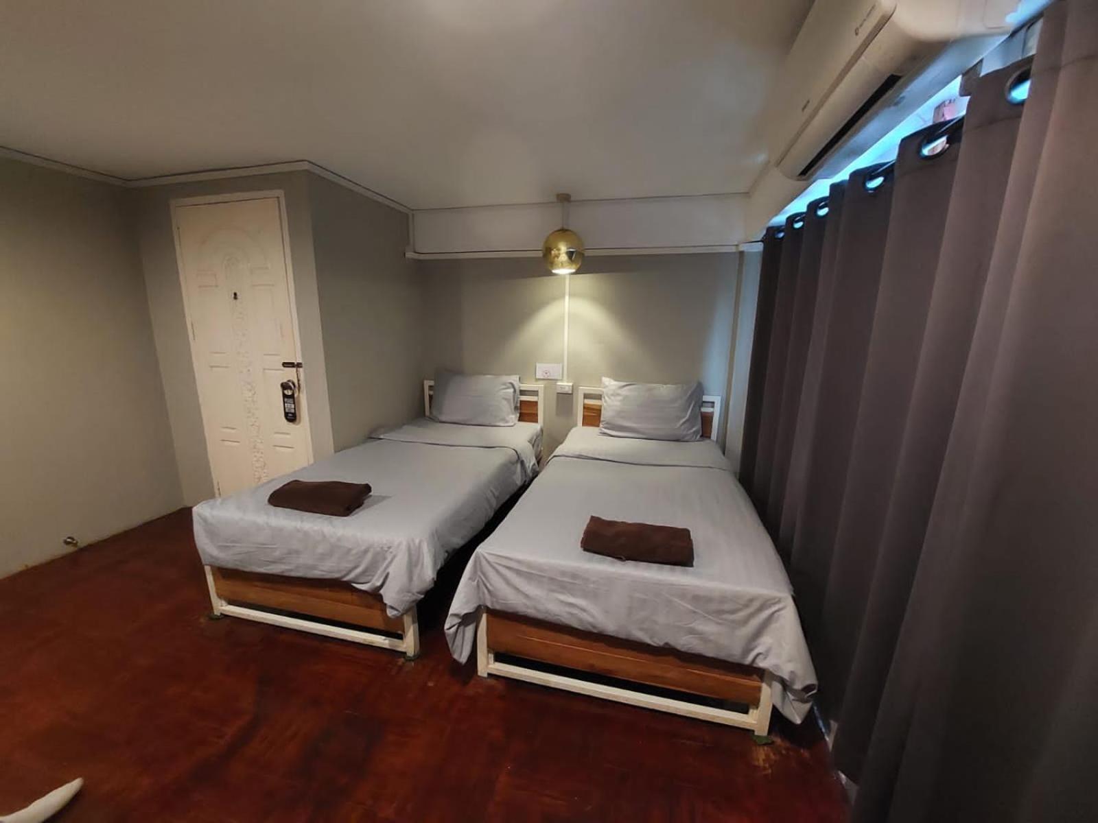 You Empire Hostel & Bar Pakse Dış mekan fotoğraf