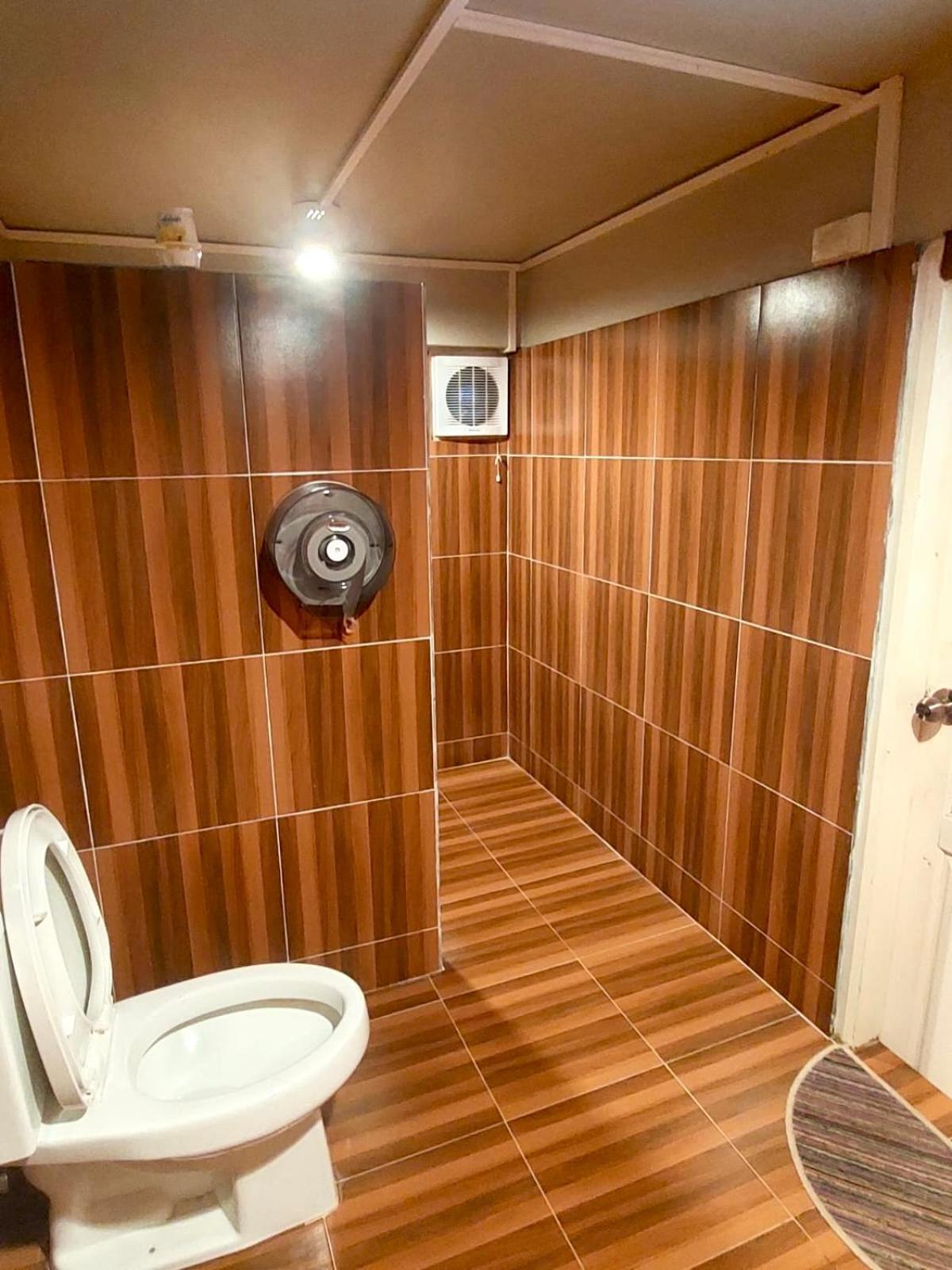 You Empire Hostel & Bar Pakse Dış mekan fotoğraf