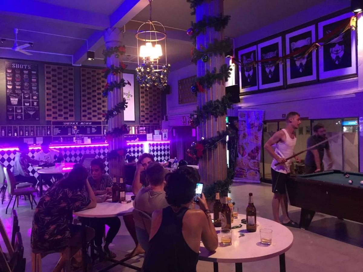 You Empire Hostel & Bar Pakse Dış mekan fotoğraf